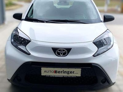 Gebraucht Toyota Aygo X 72 PS (52 kW) 2023 Super white 2 SUV