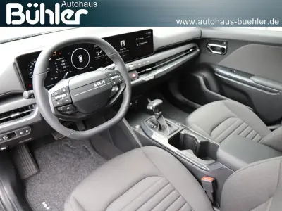 Neu Kia K4 Vision 150 PS (110 kW) 2026 Stahlgrau metallic Limousine