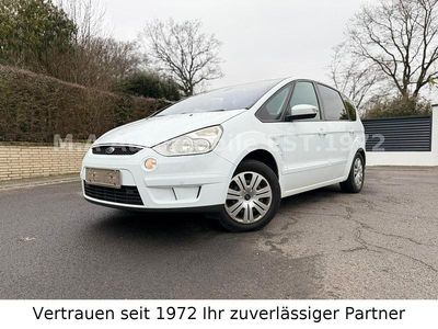 Weiß Gebraucht 2010 Ford S-MAX Ambiente Van / Kleinbus | 3.290 € (Fairer Preis)
