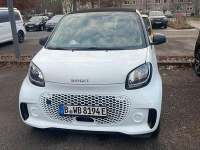 Weiß Gebraucht 2021 Smart ForTwo Coupé Kleinwagen | 8.500 € (Fairer Preis)
