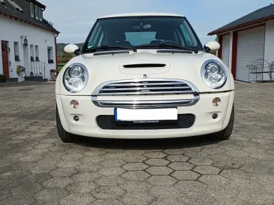 Gebraucht Mini John Cooper Works 235 PS (172 kW) 2004 Weiß Kleinwagen
