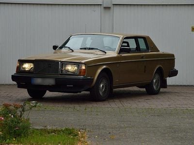 Gebraucht Volvo 262 108 PS (79 kW) 1979 Gold Coupé
