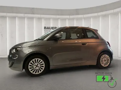 Gebraucht Fiat 500e Basis 86 kW (118 PS) 2023 Mineral grau) (grau Kleinwagen