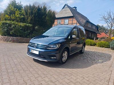 Usata VW Caddy Comfortline 122 CV (89 kW) 2017 Blu Monovolume