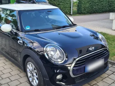 Gebraucht Mini Cooper Pepper 136 PS (100 kW) 2016 Schwarz Kleinwagen