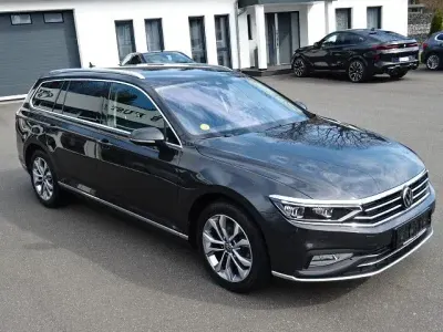 Gebraucht VW Passat 122 PS (89 kW) 2021 Grau Kombi