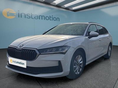 Weiß Gebraucht 2025 Skoda Superb Kombi | 29.049 € (Superpreis)