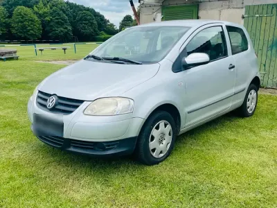 Gebraucht VW Fox 54 PS (39 kW) 2006 Silber Kleinwagen