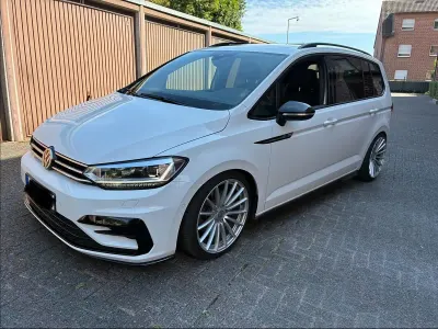Gebraucht VW Touran R-line 150 PS (110 kW) 2019 Weiß Van / Kleinbus