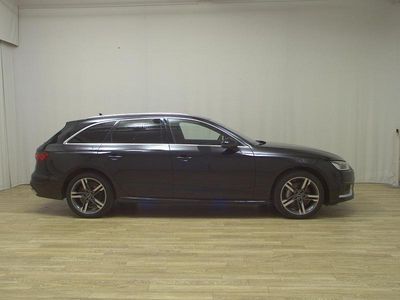 Second-hand Audi A4 Advanced 204 CP (150 kW) 2021 Negru Break
