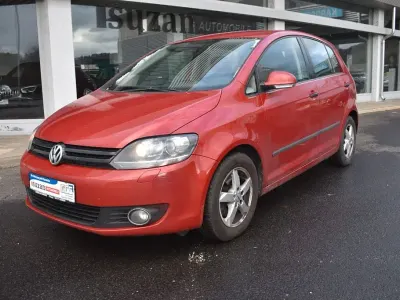 Gebraucht VW Golf VI Trendline 105 PS (77 kW) 2010 Rot Kleinwagen