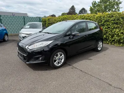 Gebraucht Ford Fiesta Celebration 80 PS (58 kW) 2016 Schwarz Kleinwagen