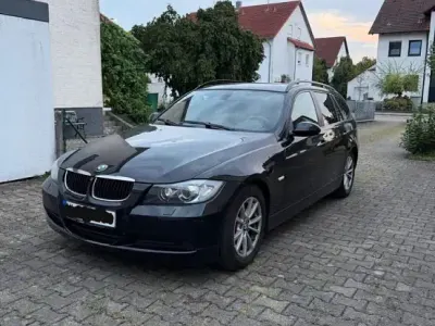 Gebraucht BMW 318 143 PS (105 kW) 2008 Schwarz Kombi