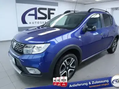 Gebraucht Dacia Sandero Celebration 90 PS (66 kW) 2020 Blau Kleinwagen