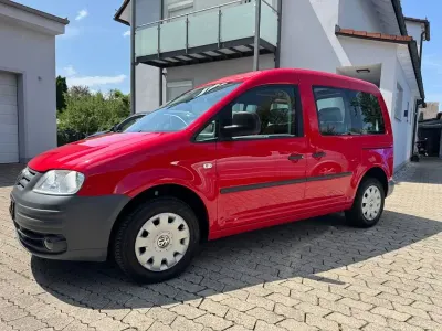 Gebraucht VW Caddy Team 80 PS (58 kW) 2009 Rot Van / Kleinbus