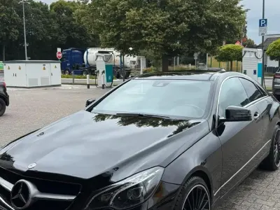 Gebraucht Mercedes E250 204 PS (150 kW) 2014 Schwarz Coupé