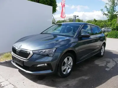 Gebraucht Skoda Scala Style 150 PS (110 kW) 2021 Quarzgrau metallic (metallic) Kleinwagen