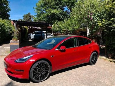 Gebraucht Tesla Model 3 253 kW (345 PS) 2019 Rot Limousine