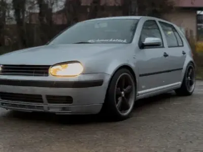 Gebraucht VW Golf IV 75 PS (55 kW) 2001 Silber Kleinwagen