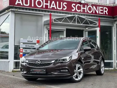 Używany Opel Astra Dynamic 136 KM (100 kW) 2016 Brązowy Sedan/Limuzyna