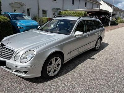 Mercedes E200