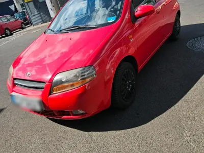 Gebraucht Chevrolet Kalos 90 PS (66 kW) 2004 Rot Kleinwagen