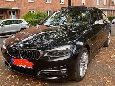 Usata BMW 330 Luxury Line 252 CV (185 kW) 2018 Nero Berlina