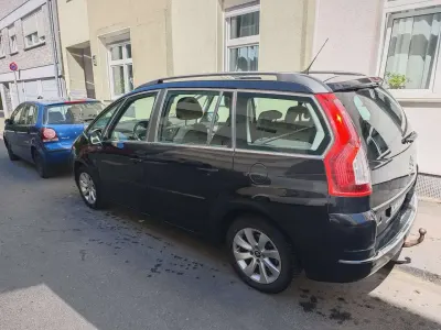 Gebraucht Citroën Grand C4 Picasso SELECTION 156 PS (114 kW) 2012 Schwarz Van / Kleinbus