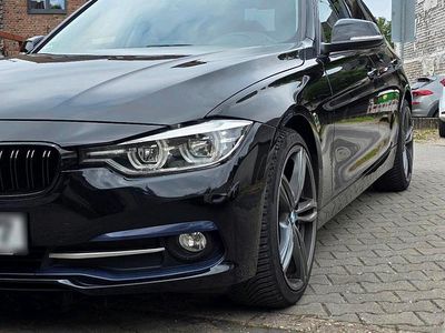 Usata BMW 318 150 CV (110 kW) 2017 Nero Berlina