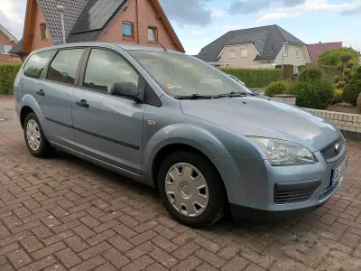 Brugt Ford Focus 101 HK (74 kW) 2005 Sølv Stationcar