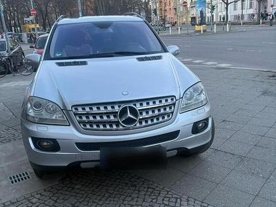 Gebraucht Mercedes ML320 224 PS (164 kW) 2007 Grau SUV
