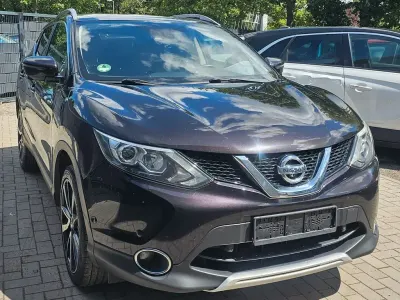 Gebraucht Nissan Qashqai 360º 131 PS (96 kW) 2017 Violett SUV