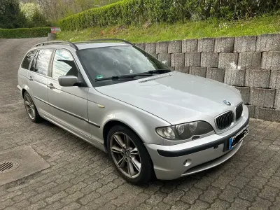 Gebraucht BMW 320 150 PS (110 kW) 2004 Silber Kombi