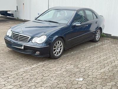 Gebraucht Mercedes C180 143 PS (105 kW) 2004 Schwarz Limousine