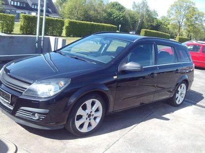 Gebraucht Opel Astra Edition 105 PS (77 kW) 2006 Saphirschwarz/black sapphire (metallic) Kombi