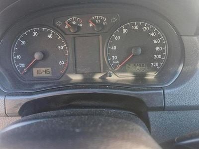 Gebraucht VW Polo 54 PS (39 kW) 2002 Grau Kleinwagen