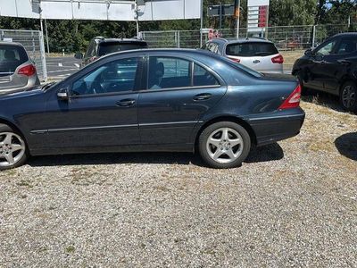 Mercedes C240