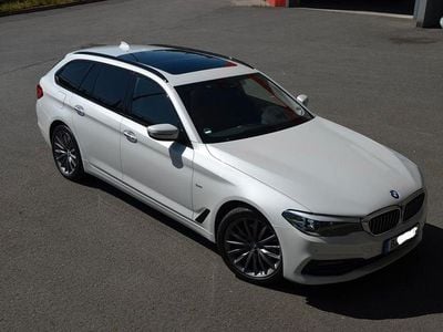 Weiß Gebraucht 2017 BMW 520 Luxury Line Limousine | 22.000 € (Fairer Preis)