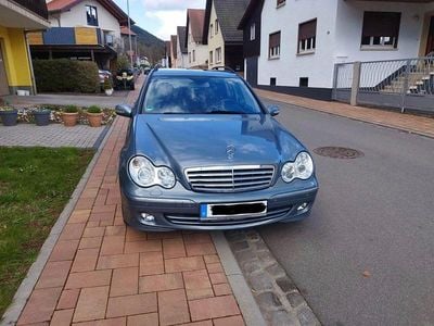 Gebraucht Mercedes C240 Elegance 170 PS (125 kW) 2005 Grau Limousine
