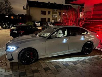 Gebraucht BMW 320 M Sport 190 PS (139 kW) 2023 Grau Limousine