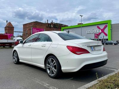 Mercedes CLA200