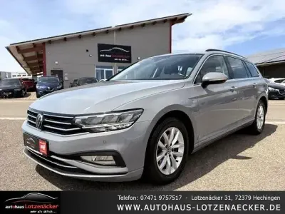 Gebraucht VW Passat Business 122 PS (89 kW) 2022 Grau Kombi
