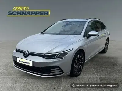 Gebraucht VW Golf VII Life 131 PS (96 kW) 2021 Andere Kleinwagen