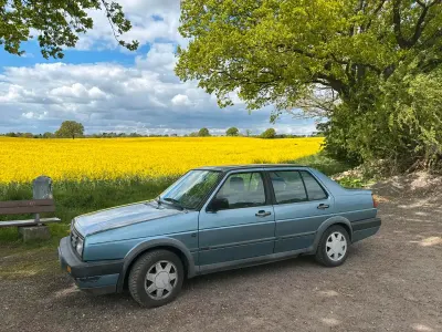 Gebraucht VW Jetta 90 PS (66 kW) 1989 Blau Limousine