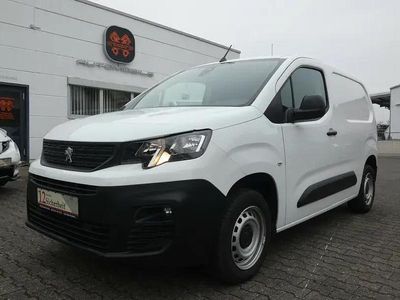 Second-hand Peugeot Partner Premium 131 CP (96 kW) 2021 Alb Monovolum