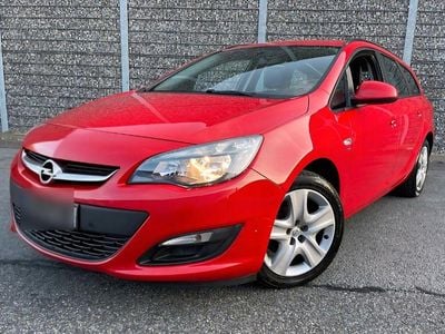 Gebraucht Opel Astra Energy 120 PS (88 kW) 2014 Rot Kombi