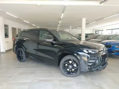 Nuova VW Tayron R-line 150 CV (110 kW) 2026 Nero SUV