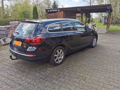 gebraucht Opel Astra Sports Tourer