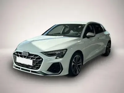 Gebraucht Audi S3 Ambiente 333 PS (244 kW) 2024 Manufacturer Limousine