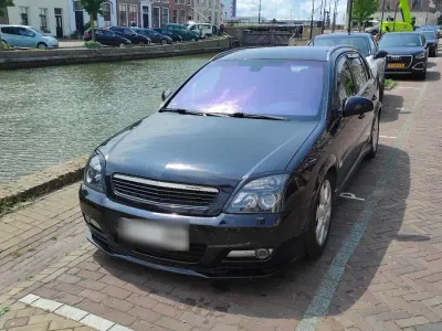 Gebraucht Opel Signum 211 PS (155 kW) 2003 Schwarz Kleinwagen